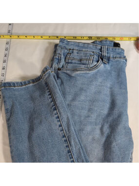 Kenneth Cole New York Athletic Fit Jeans size 34x32😃